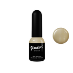 Studios Delicate French